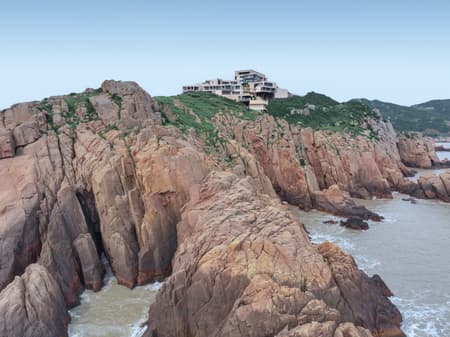 Lost Villa. Huanglong Island Lighthouse Hotel